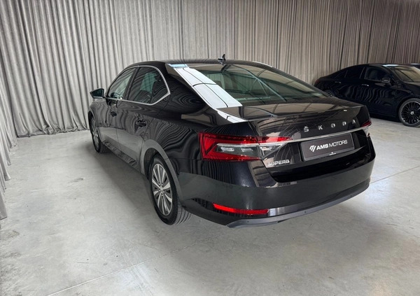 Skoda Superb cena 119000 przebieg: 108000, rok produkcji 2021 z Trzciel małe 326